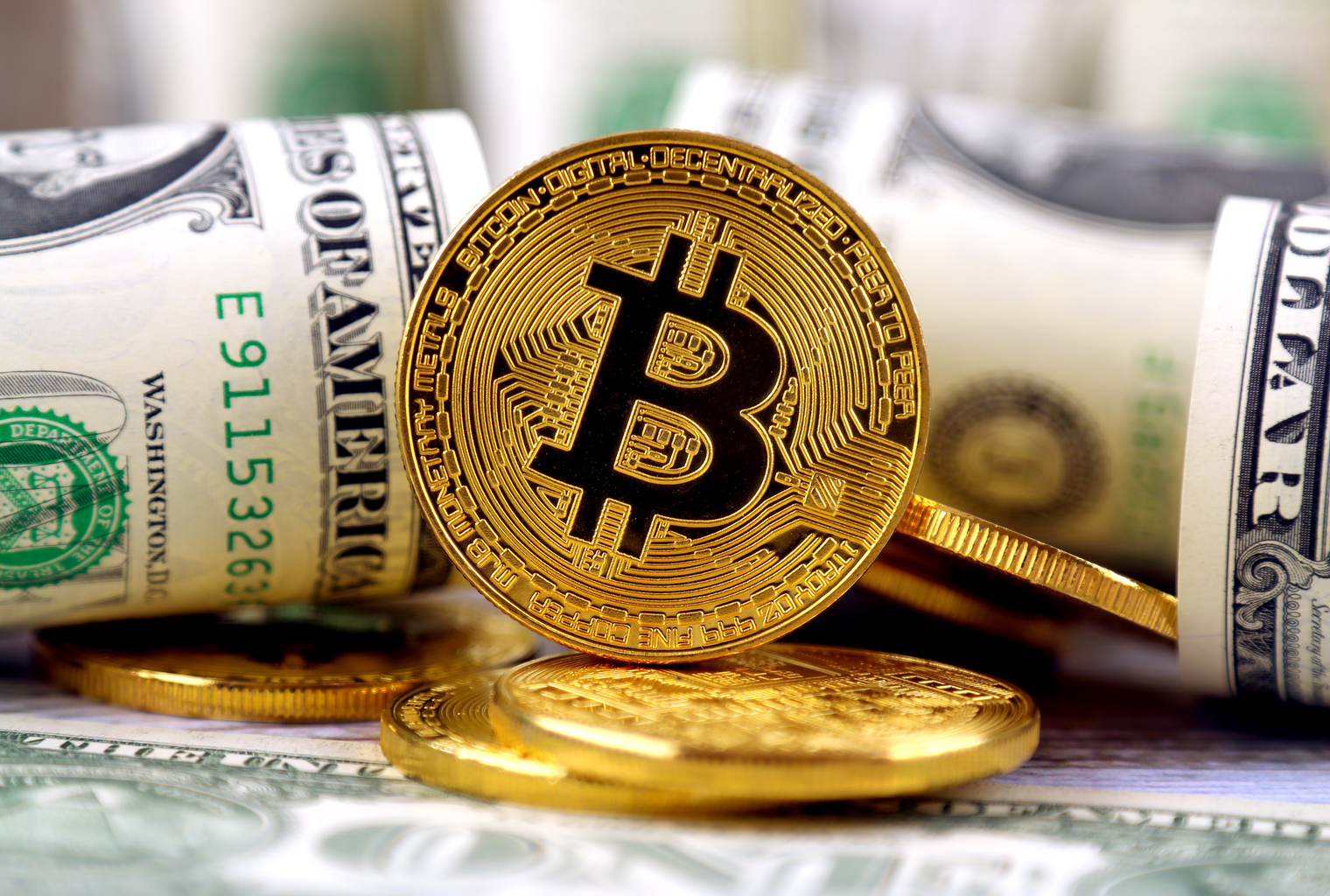  Historia de Bitcoin Parte 20: BTC alcanza $ 1 