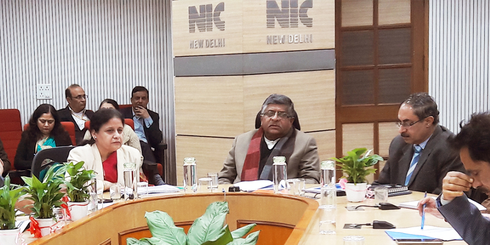 Indian Minister Inaugurates Blockchain Center of Excellence in Bengaluru El Ministro de la India inaugura el Centro de Excelencia Blockchain en Bangalore "ancho =" 1000 "altura =" 500 "srcset =" https : //news.bitcoin.com/wp-content/uploads/2019/01/review-nic-initiatives.jpg 1000w, https://news.bitcoin.com/wp-content/uploads/2019/01/review- nic-iniciativas-300x150.jpg 300w, https://news.bitcoin.com/wp-content/uploads/2019/01/review-nic-initiatives-768x384.jpg 768w, https://news.bitcoin.com/ wp-content / uploads / 2019/01 / review-nic-iniciativas-696x348.jpg 696w, https://news.bitcoin.com/wp-content/uploads/2019/01/review-nic-initiatives-840x420.jpg 840w "tamaños =" (ancho máximo: 1000px) 100vw, 1000px