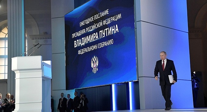 Russia’s New Prime Minister Has an Opinion of Cryptocurrencies El nuevo primer ministro de Rusia tiene una opinión sobre el ancho de las criptomonedas = "680" altura = "368" srcset = "https://blackswanfinances.com/wp-content/uploads/2020/01/vladimir-putin.jpg 680w, https://news.bitcoin.com/wp -content / uploads / 2020/01 / vladimir-putin-300x162.jpg 300w "tamaños =" (ancho máximo: 680px) 100vw, 680px