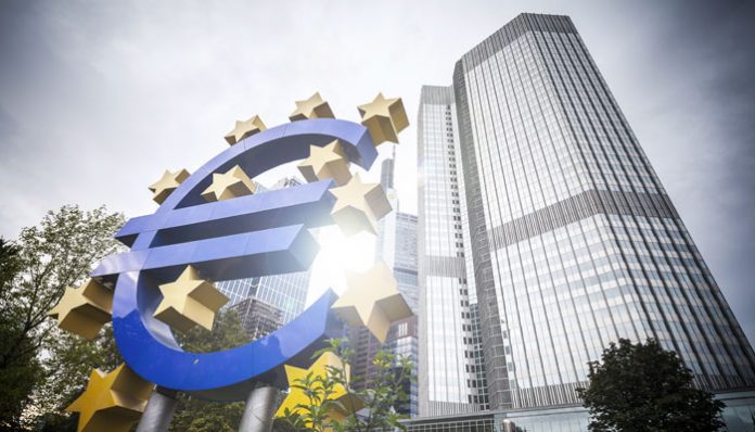  El euro podría hundirse frente al dólar estadounidense mientras el BCE se inclina por un recorte de la tasa de interés 