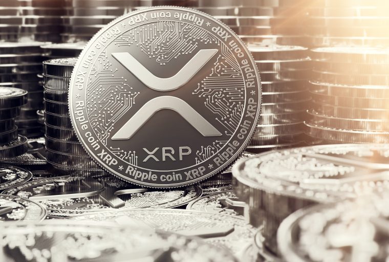  XRP sigue siendo el tercer criptomoneda más grande por capitalización bursátil después de que el fundador arrojara 1 mil millones de monedas 