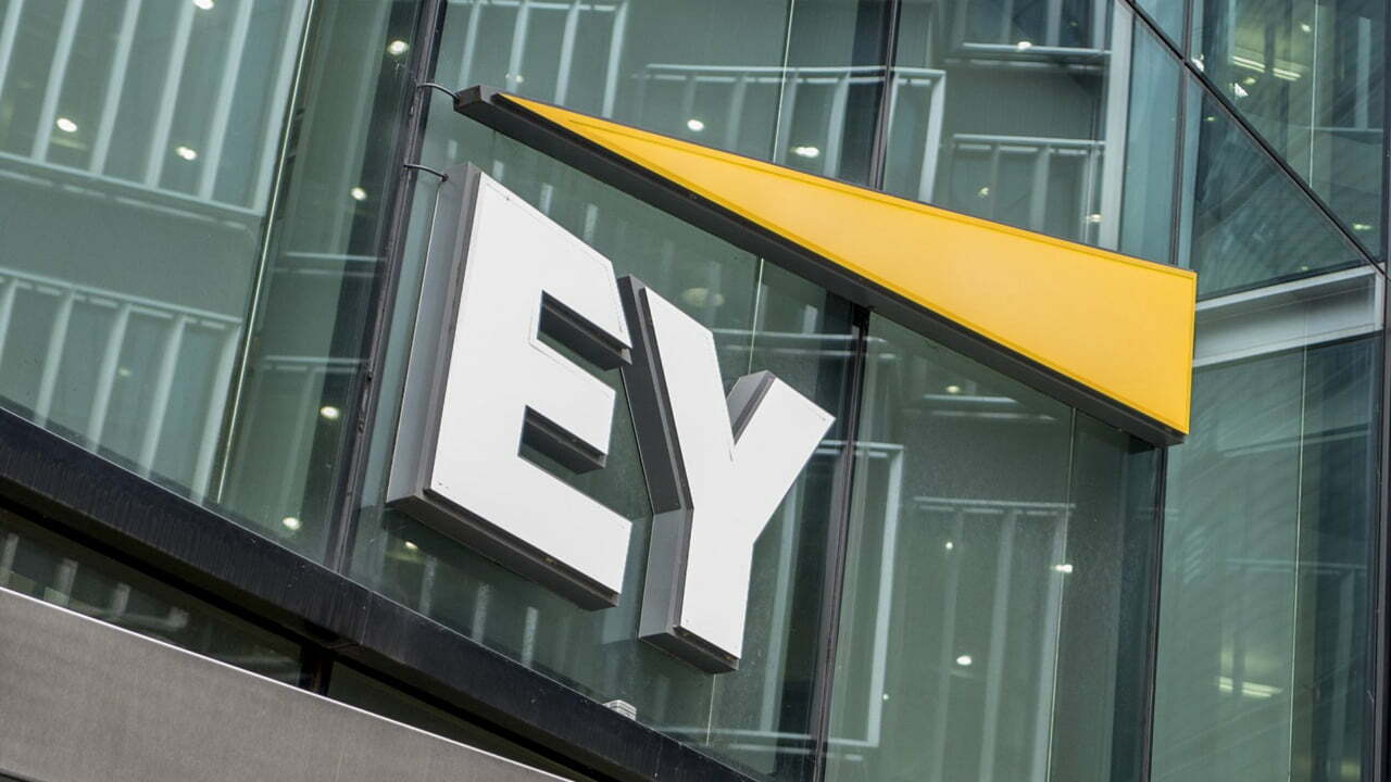  Ernst & Young lanza una aplicación para ayudar a los inversores en criptomonedas de EE. UU. Con declaraciones fiscales 